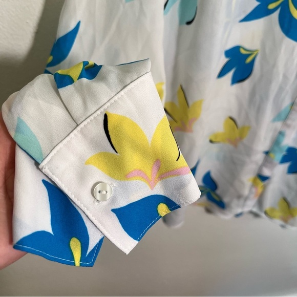Worthington Button Down Blouse White Blue Floral PL - Picture 5 of 10